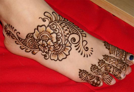 Henna application designs